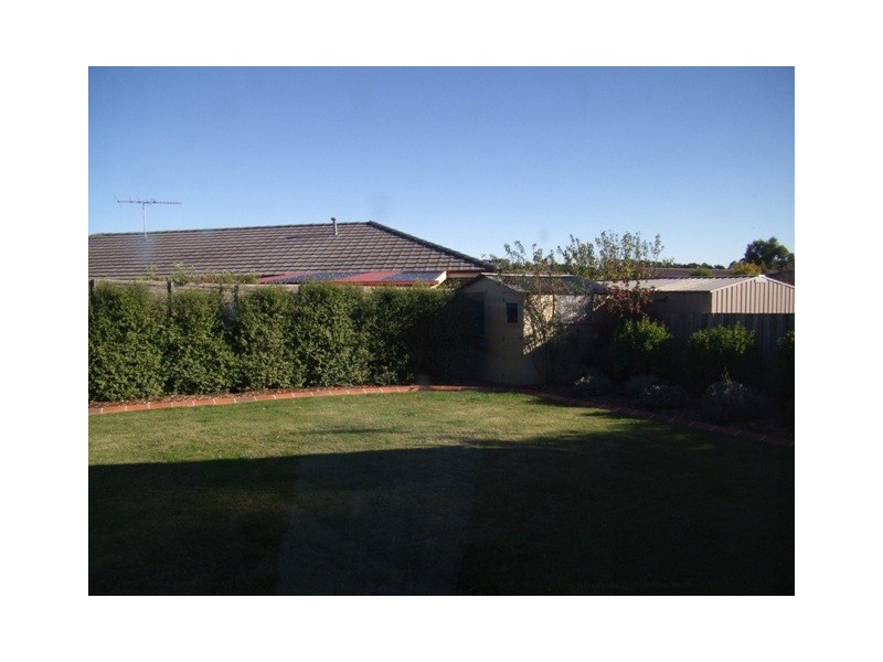 15 Bardsley Crt, Narre Warren VIC 3805