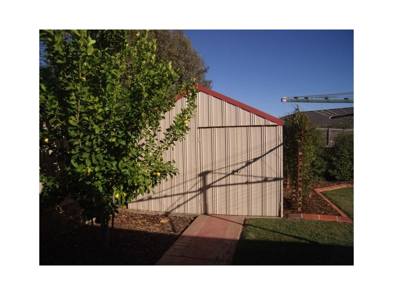 15 Bardsley Crt, Narre Warren VIC 3805