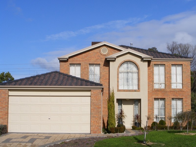 166 Sweeney Drive, Narre Warren VIC 3805