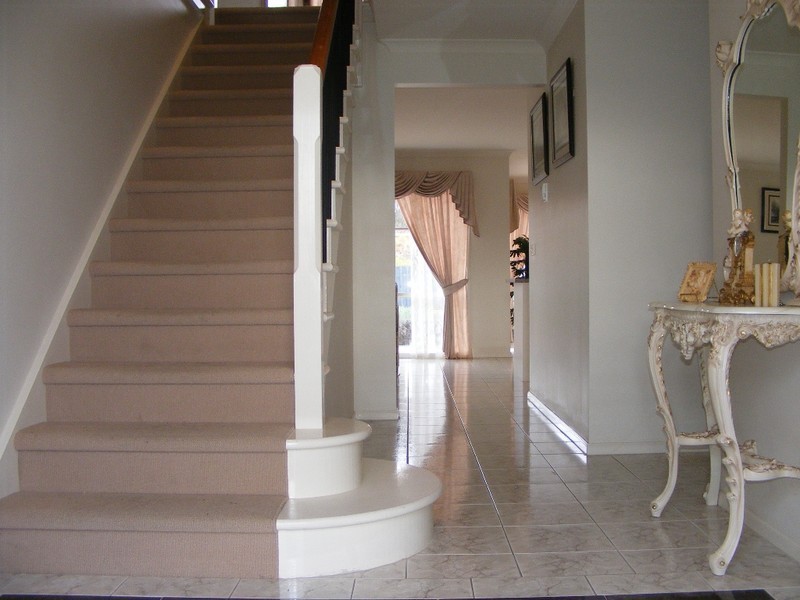 166 Sweeney Drive, Narre Warren VIC 3805