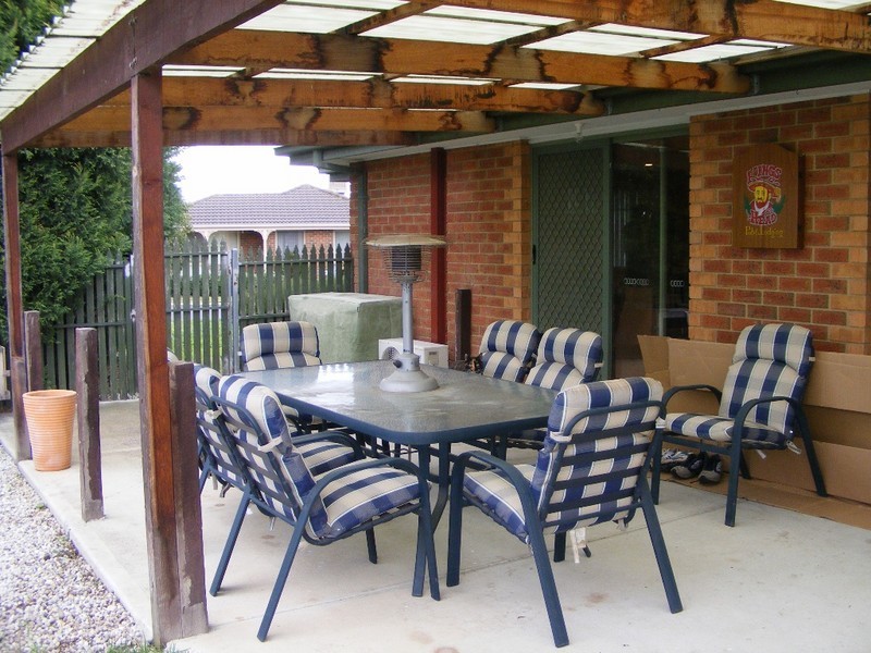 8 Karen Close, Narre Warren South VIC 3805