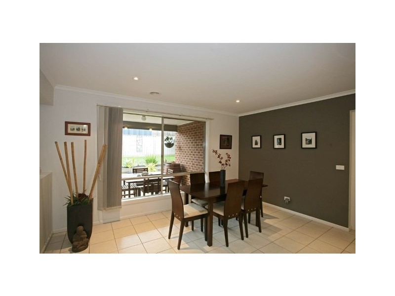 86 Robinswood Parade, Narre Warren South VIC 3805