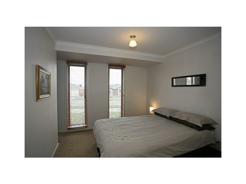 86 Robinswood Parade, Narre Warren South VIC 3805