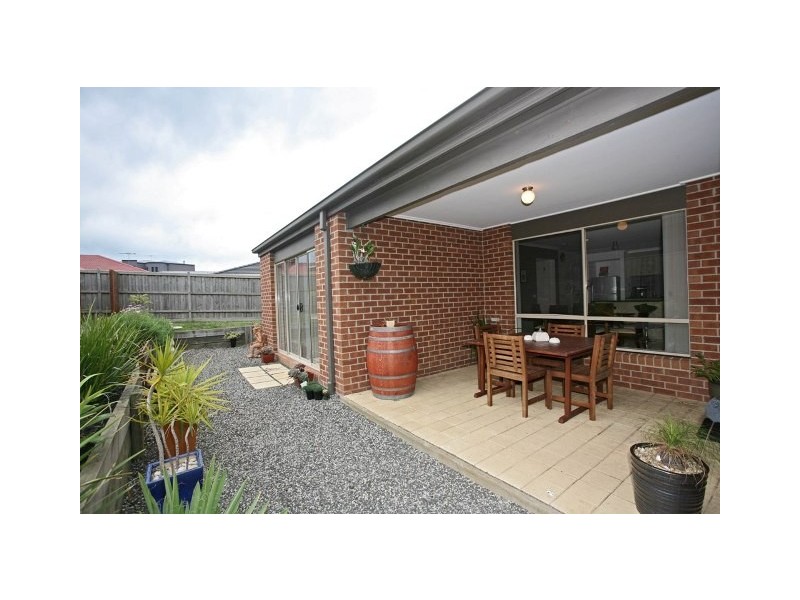 86 Robinswood Parade, Narre Warren South VIC 3805