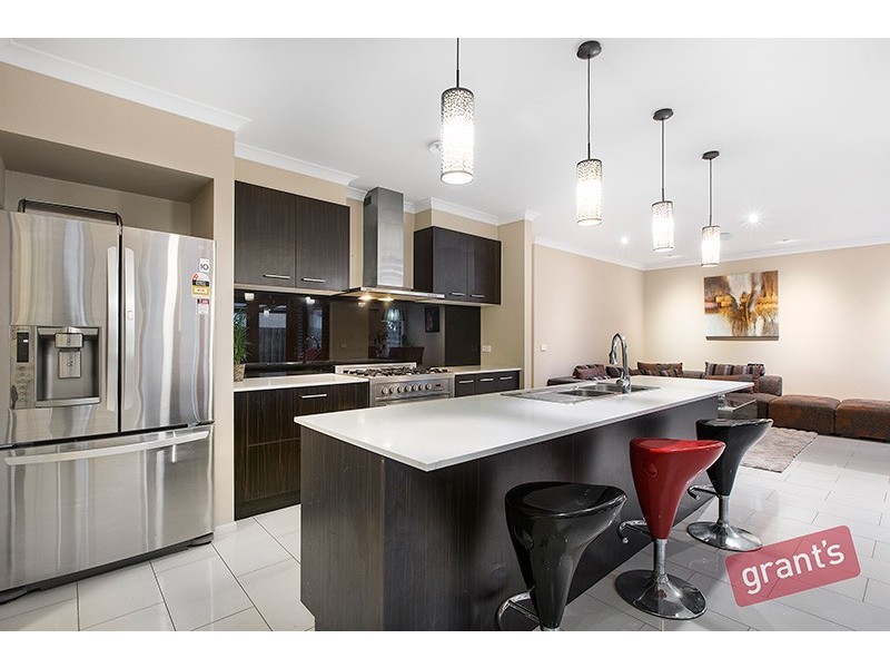 98 Langbourne Drive, Narre Warren South VIC 3805