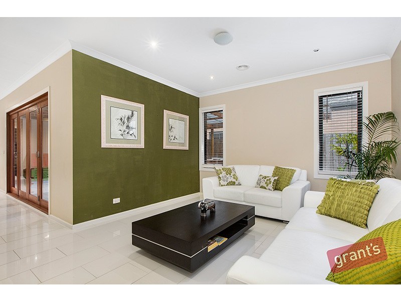 98 Langbourne Drive, Narre Warren South VIC 3805