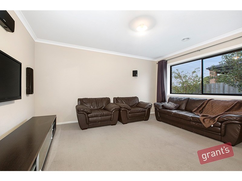 98 Langbourne Drive, Narre Warren South VIC 3805