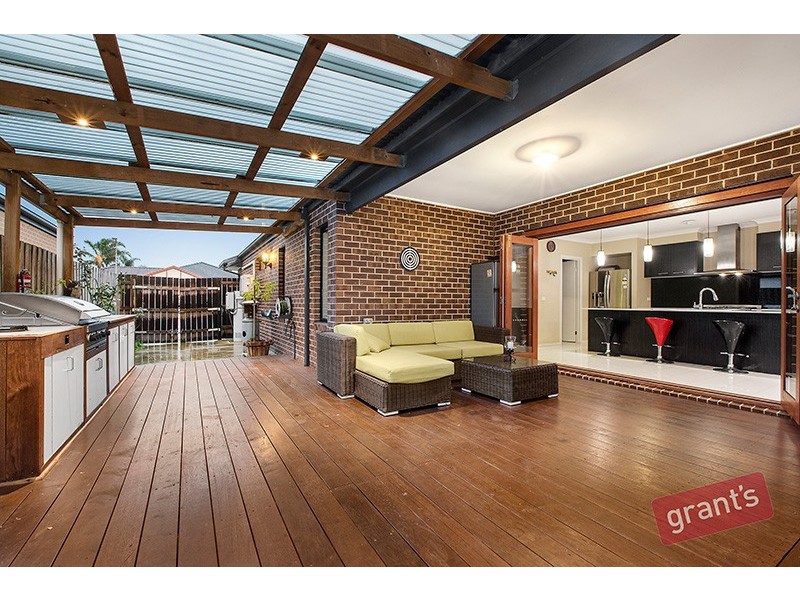 98 Langbourne Drive, Narre Warren South VIC 3805