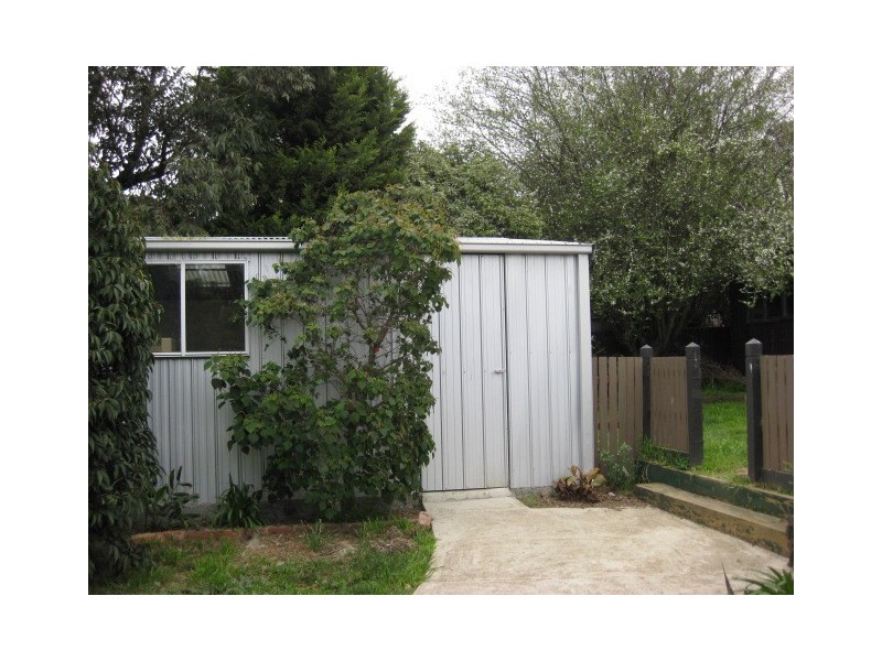 19 Westleigh Crs, Narre Warren VIC 3805