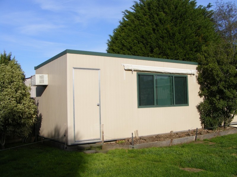 110 Fleetwood Drive, Narre Warren VIC 3805