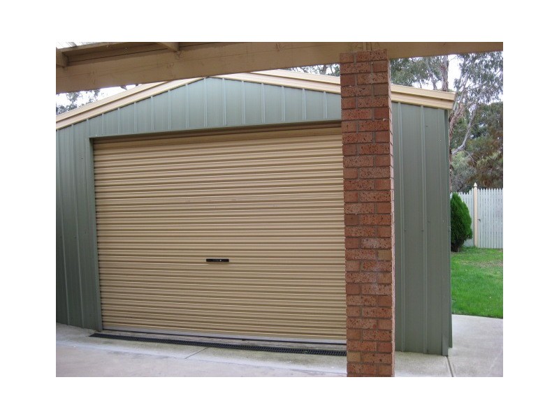 54 Anaconda Rd, Narre Warren VIC 3805