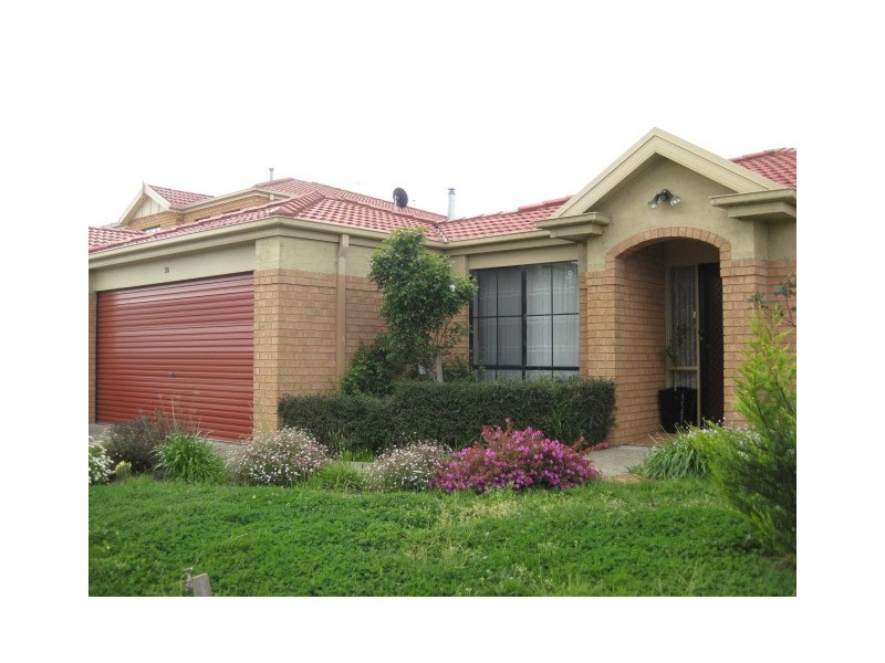 30 Central Parkway, Cranbourne VIC 3977