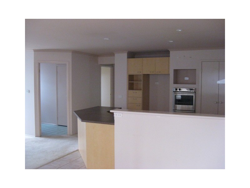 30 Central Parkway, Cranbourne VIC 3977