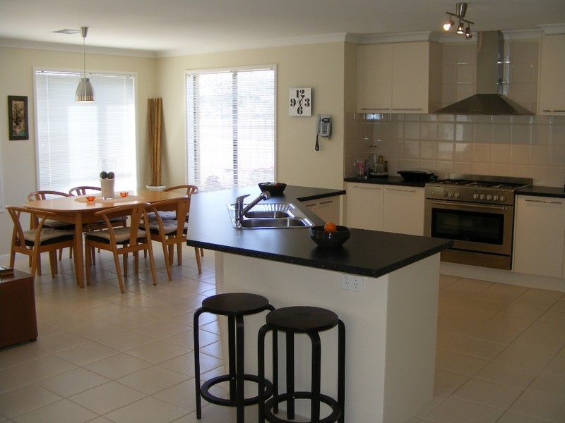 37 Tralee Circuit, Narre Warren VIC 3805