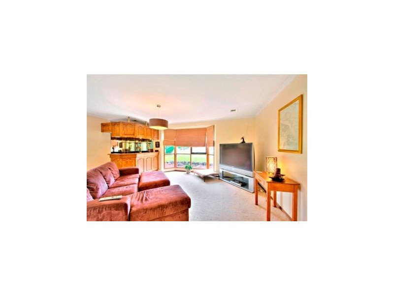 2  Pamela Court, Narre Warren VIC 3805