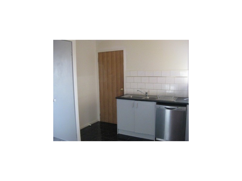 18 Emily Dve, Narre Warren VIC 3805