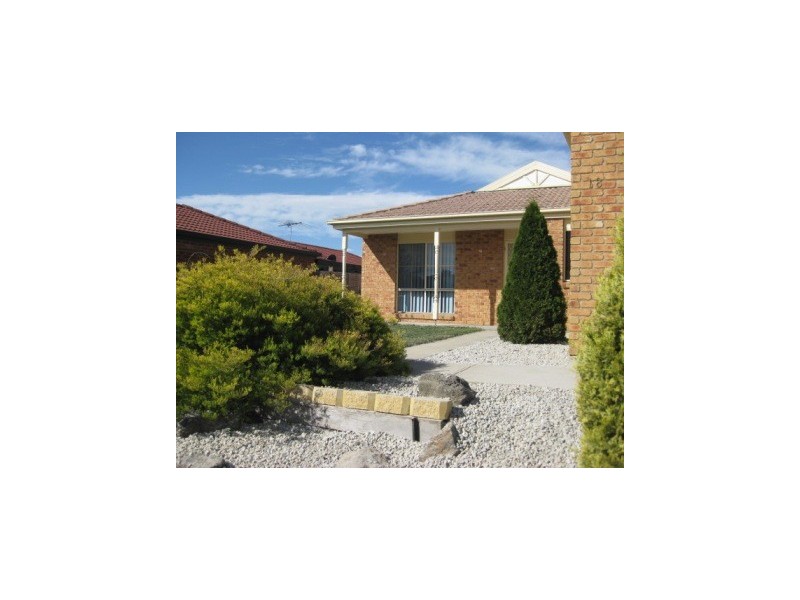 18 Emily Dve, Narre Warren VIC 3805