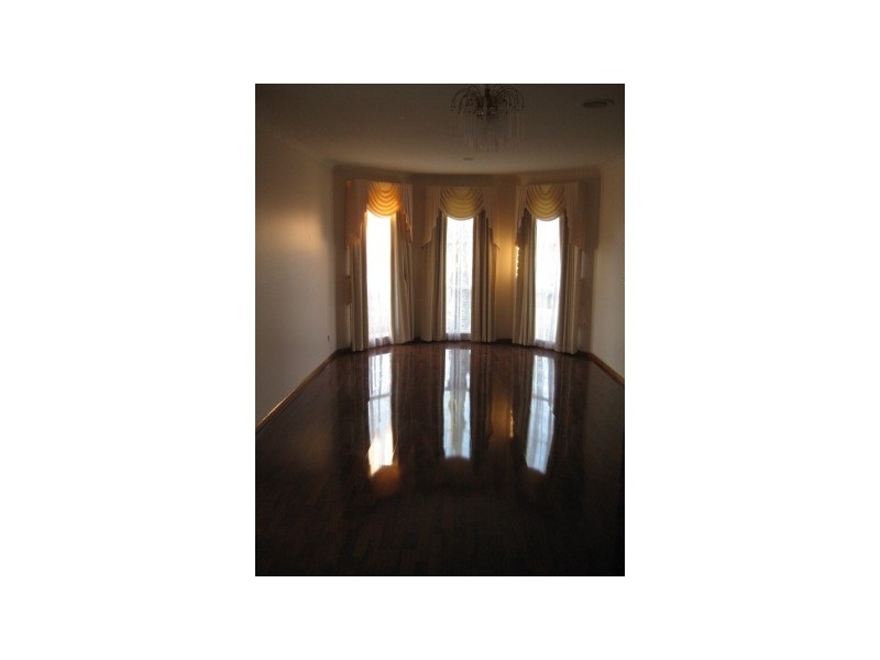 5  Anthony Court, Hallam VIC 3803