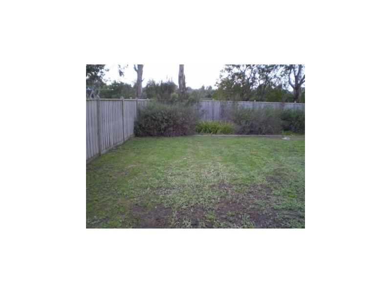 8 Watergum Avenue, Lyndhurst VIC 3975