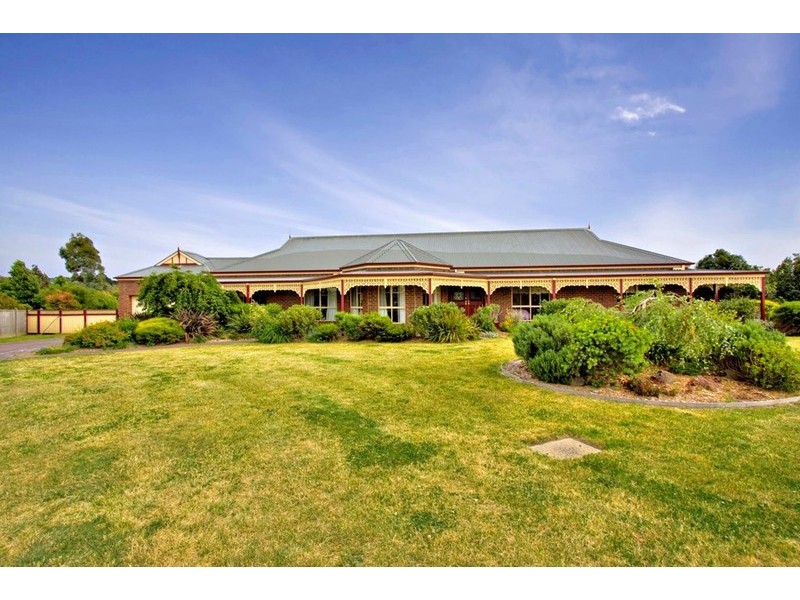 4 Bellaire Court, Narre Warren North VIC 3804