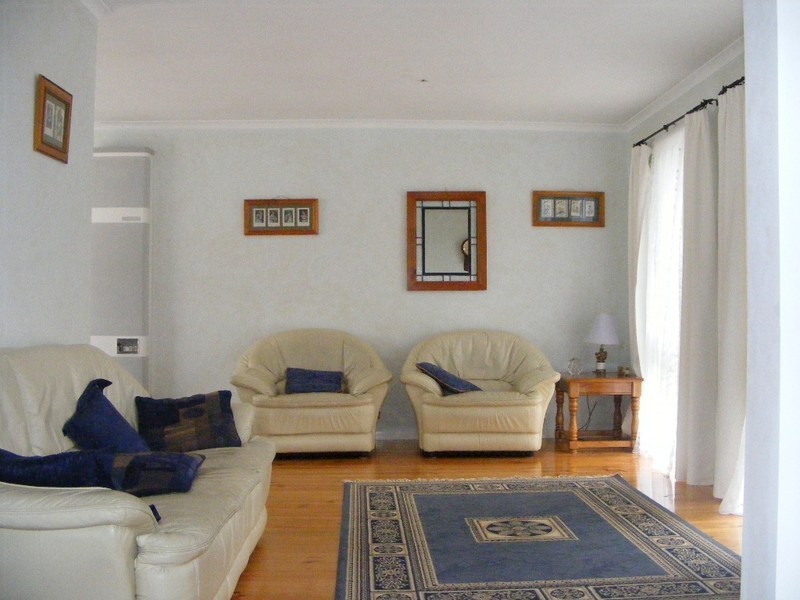 15 Ravensthorpe Crescent, Narre Warren VIC 3805