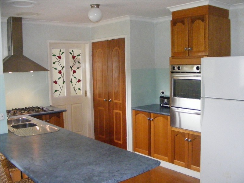 15 Ravensthorpe Crescent, Narre Warren VIC 3805