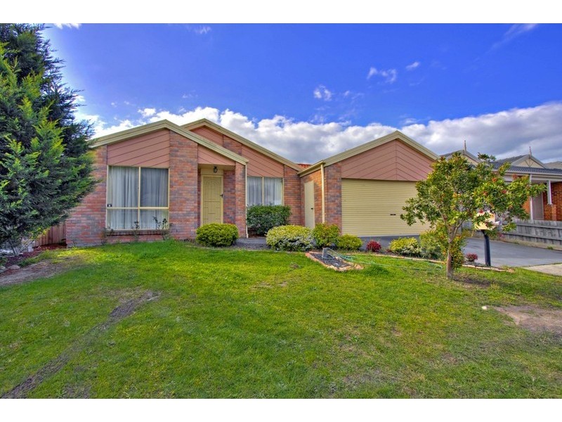 13 Pauline Court, Hallam VIC 3803