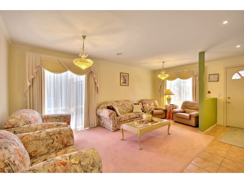 13 Pauline Court, Hallam VIC 3803