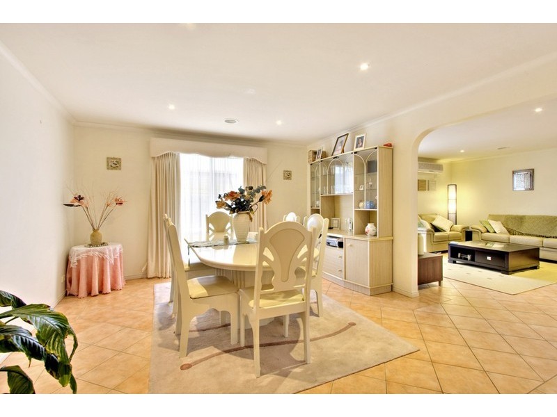 13 Pauline Court, Hallam VIC 3803