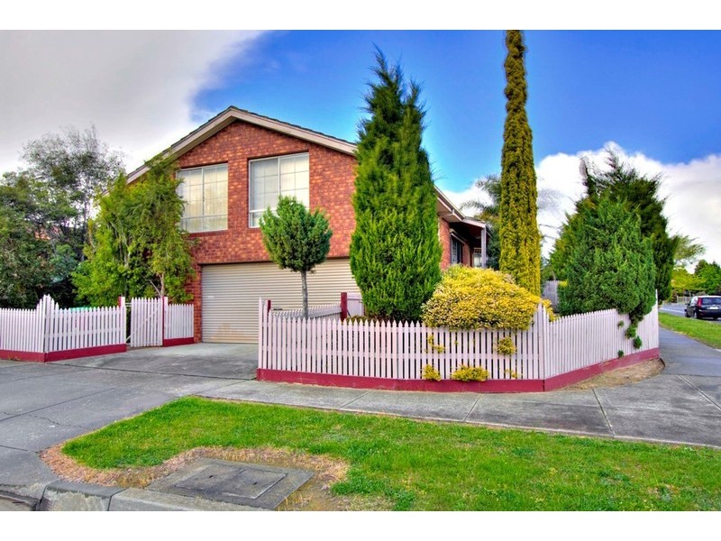 11 Ashley Close, Narre Warren VIC 3805