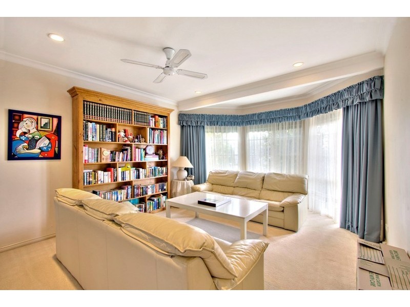 11 Ashley Close, Narre Warren VIC 3805