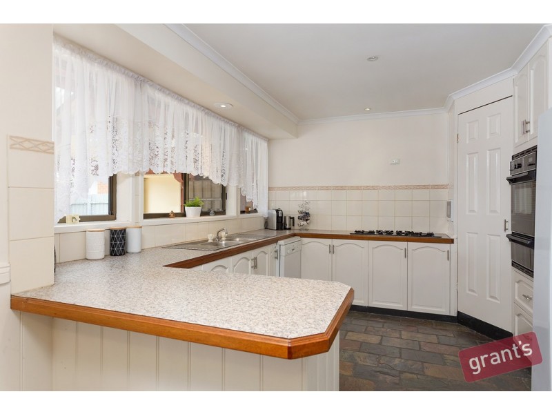 19 Barondi Avenue, Narre Warren VIC 3805