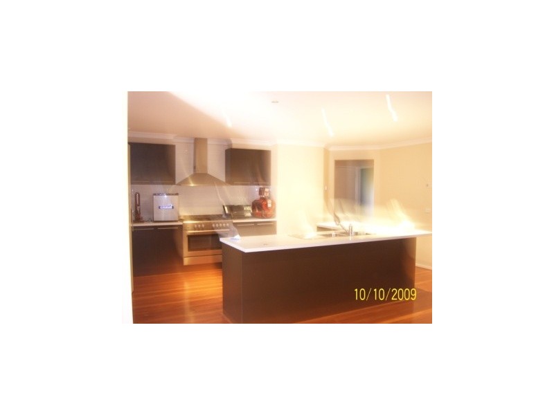 1 Parish Crt, Narre Warren South VIC 3805