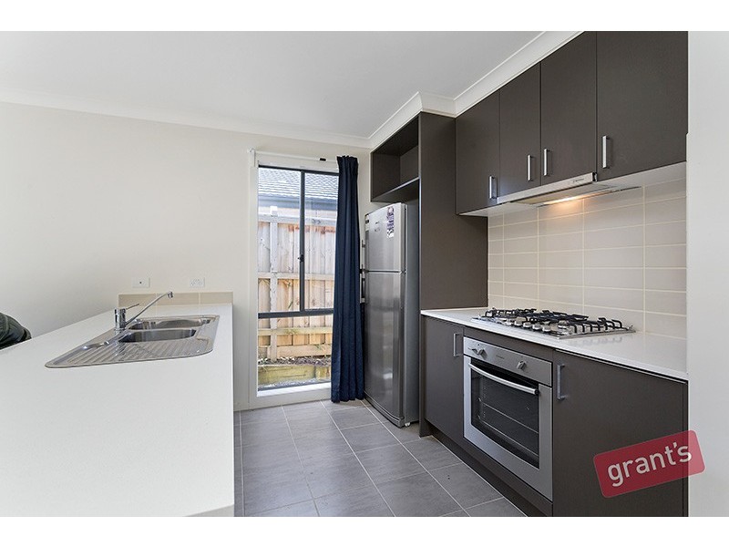 43 Bimberry Circuit, Clyde VIC 3978