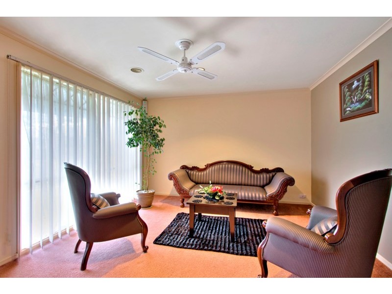 84 Strathaird Dve, Narre Warren South VIC 3805