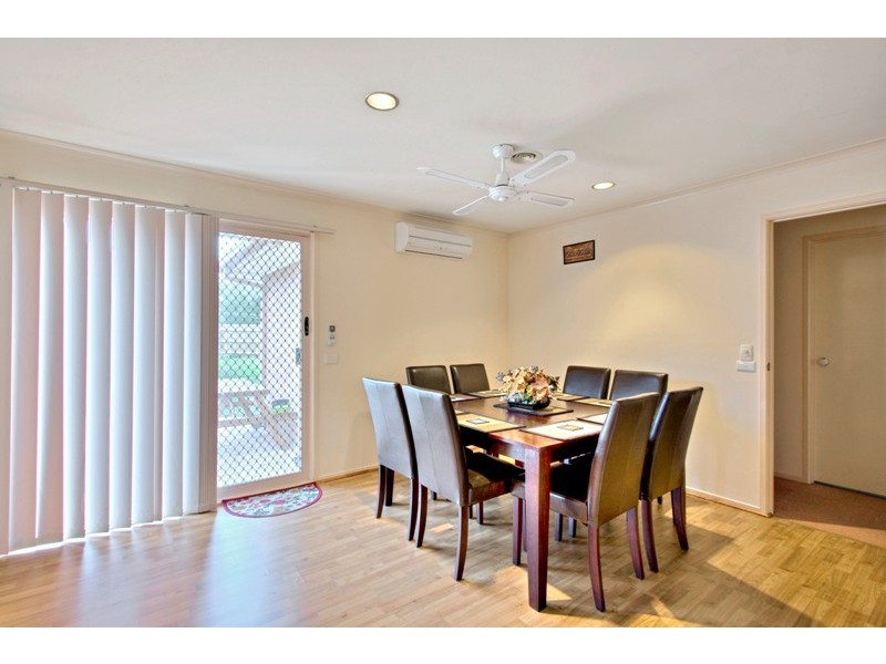 84 Strathaird Dve, Narre Warren South VIC 3805