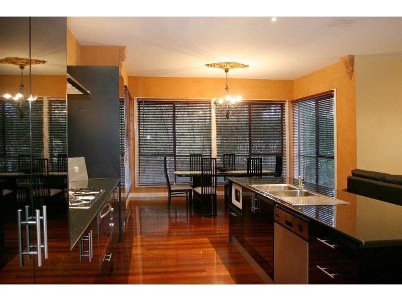 9 The Elms, Narre Warren VIC 3805