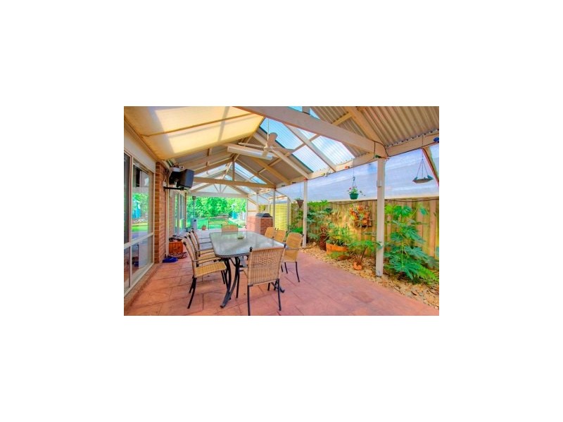 6 Liverpool Crt, Narre Warren South VIC 3805