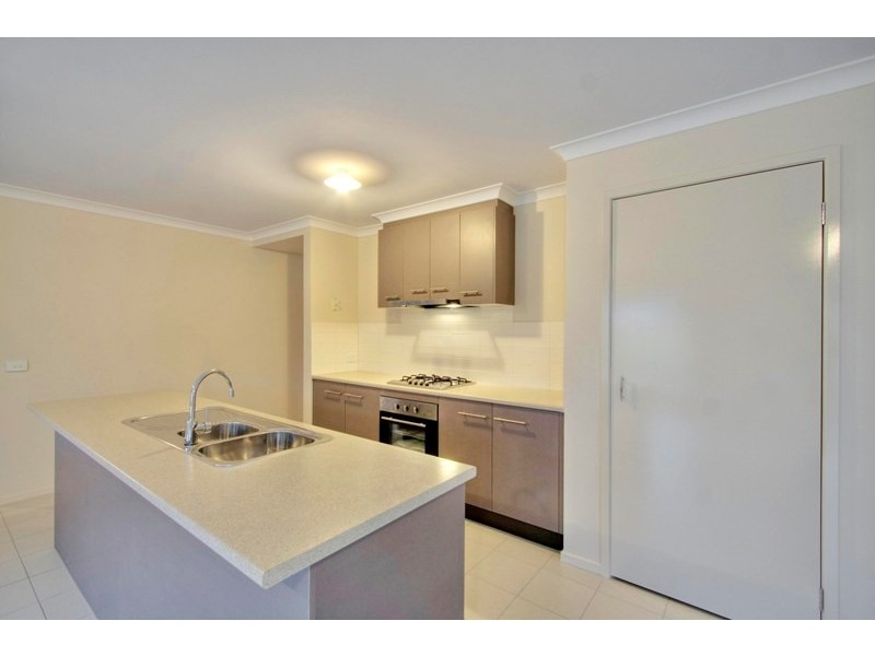 30 Mermaid Gve, Lyndhurst VIC 3975