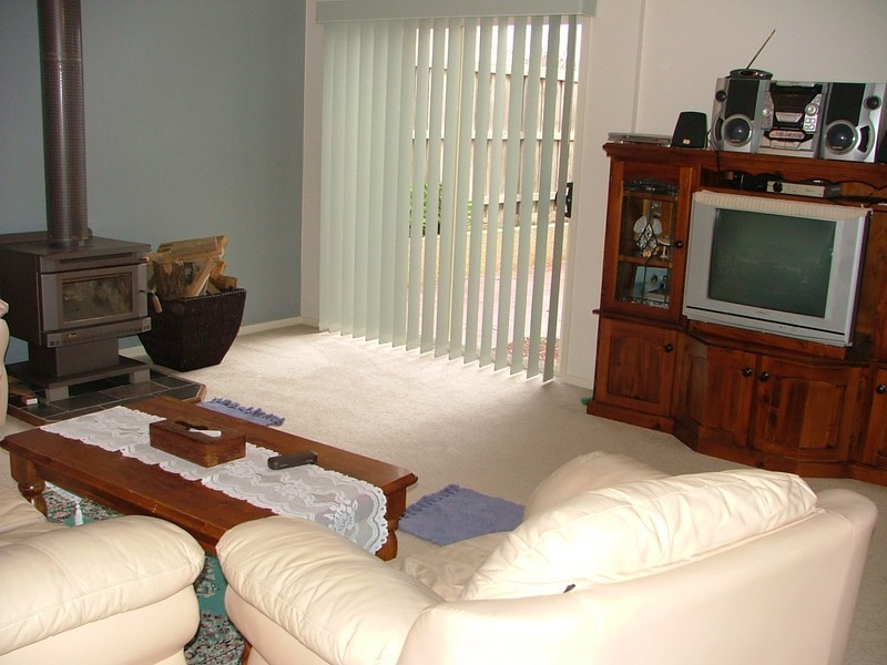 64 The Avenue, Narre Warren South VIC 3805