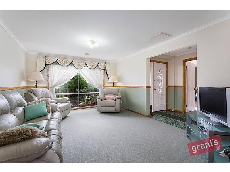 9 Sorrento Avenue, Berwick VIC 3806