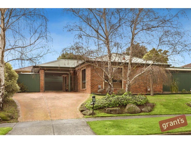 12 Francis Court, Narre Warren VIC 3805