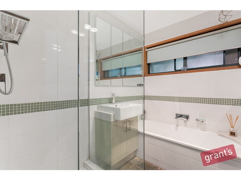 12 Francis Court, Narre Warren VIC 3805