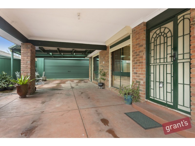 12 Francis Court, Narre Warren VIC 3805