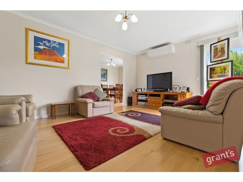 16 Cloverset Avenue, Narre Warren VIC 3805