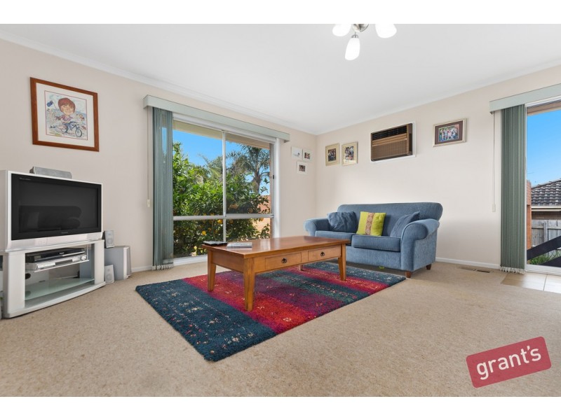 16 Cloverset Avenue, Narre Warren VIC 3805