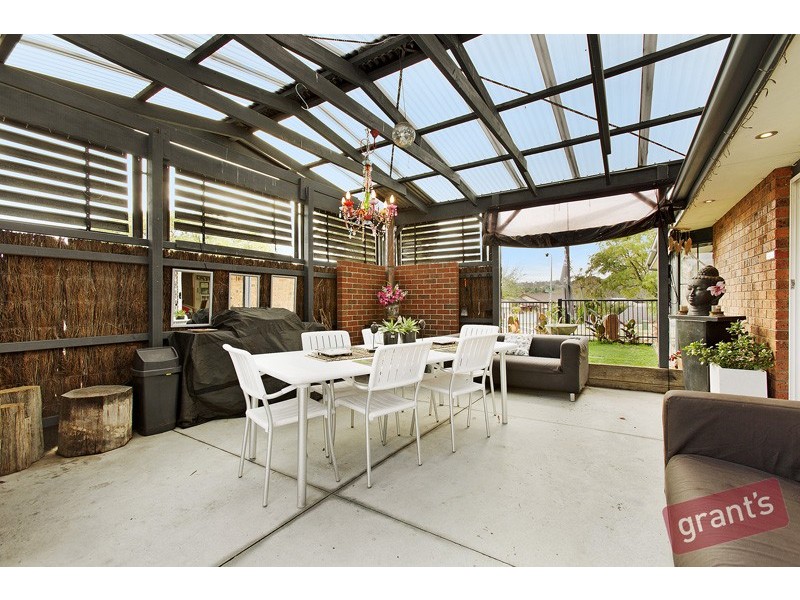 73 Amber Crescent, Narre Warren VIC 3805