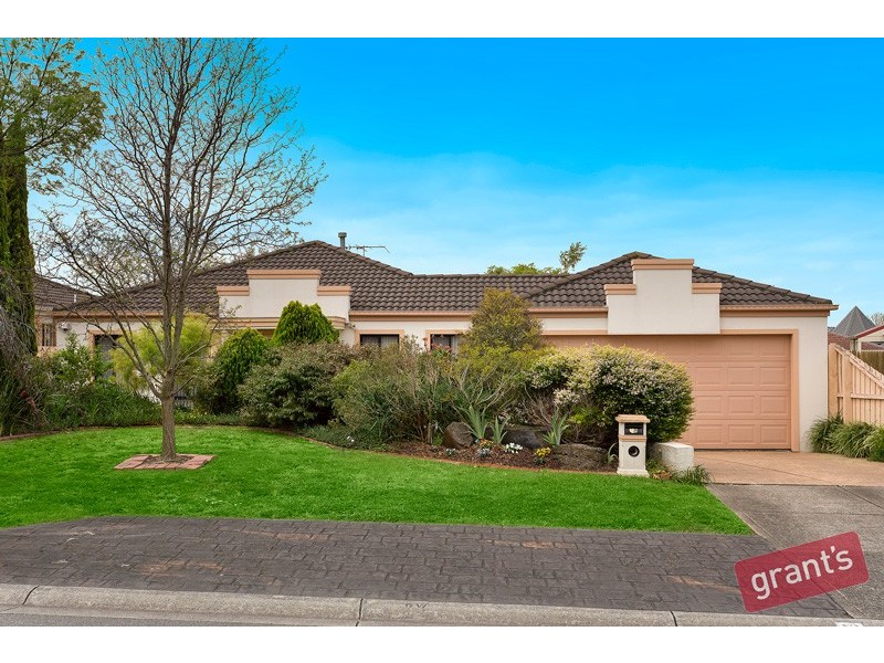 18 Viewmount Court, Narre Warren South VIC 3805