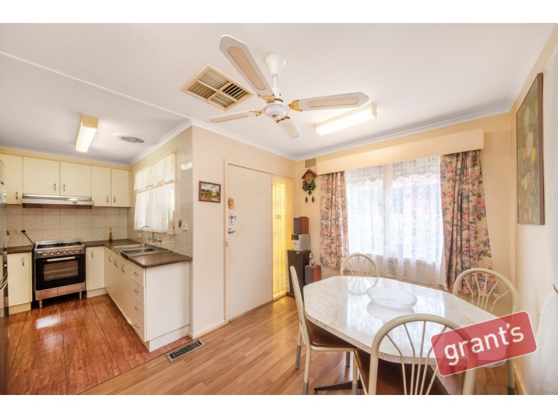 20 Village Drive, Hampton Park VIC 3976