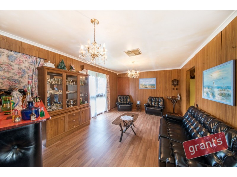 20 Village Drive, Hampton Park VIC 3976